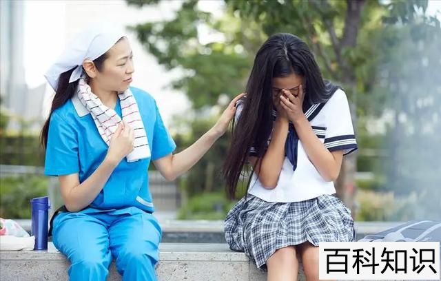 女人对男人崇拜是什么意思，情商高的女人夸男人？